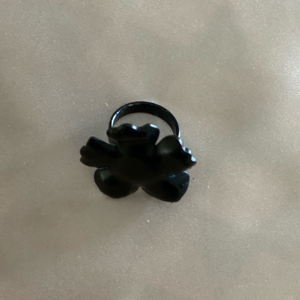 Flower ring - Picture 2 of 2